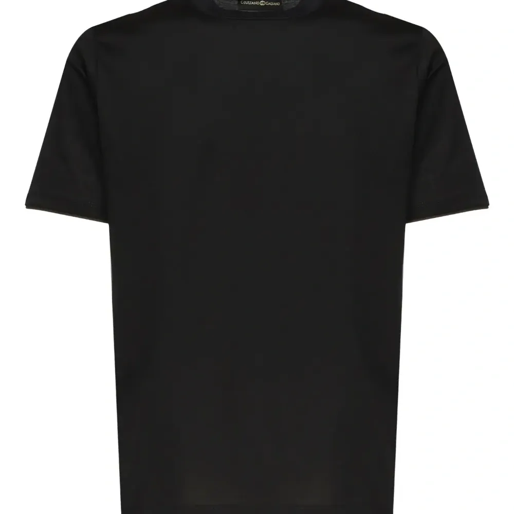 футболка с круглым вырезом