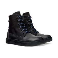 Ботинки на шнуровке