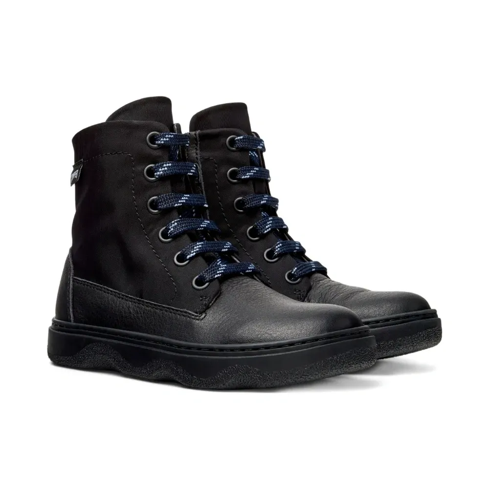 Ботинки на шнуровке