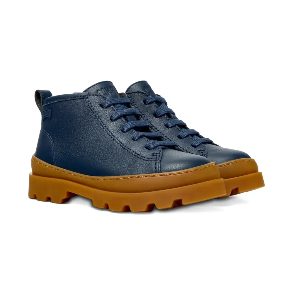 Ботинки на шнуровке