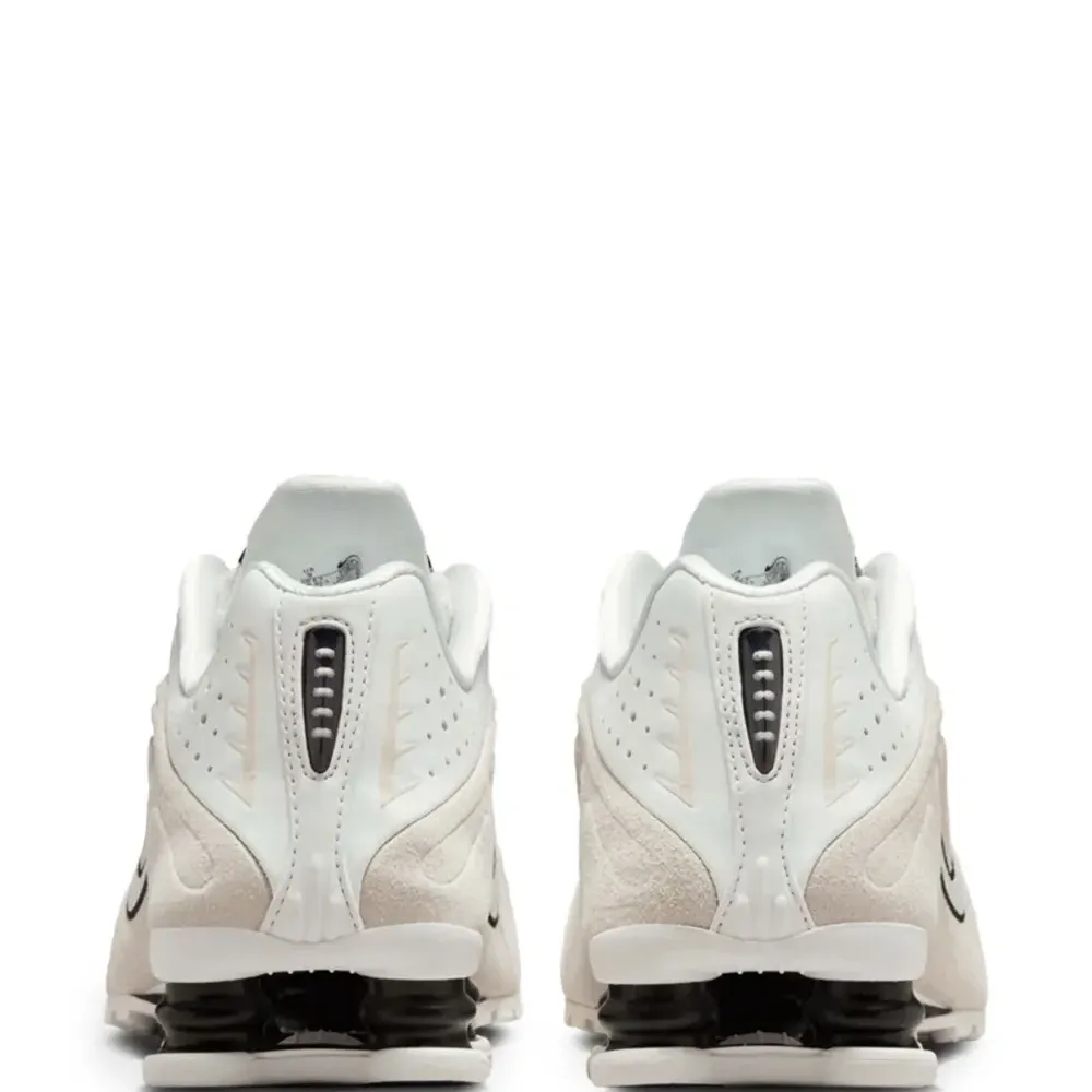 кроссовки Shox R4