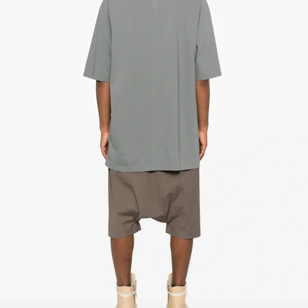 Футболка с круглым вырезом Футболка с круглым вырезом