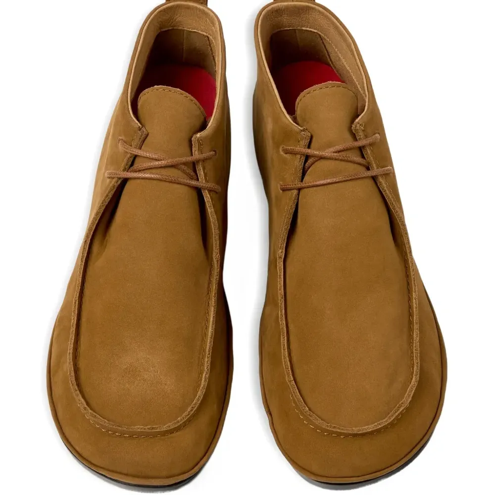 Ботинки на шнуровке