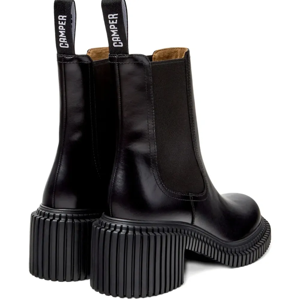 Ботильоны с эластичными вставками