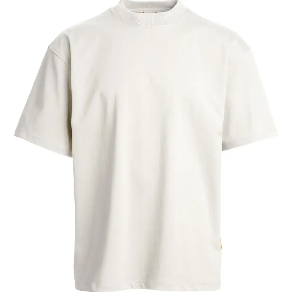 Футболка с круглым вырезом