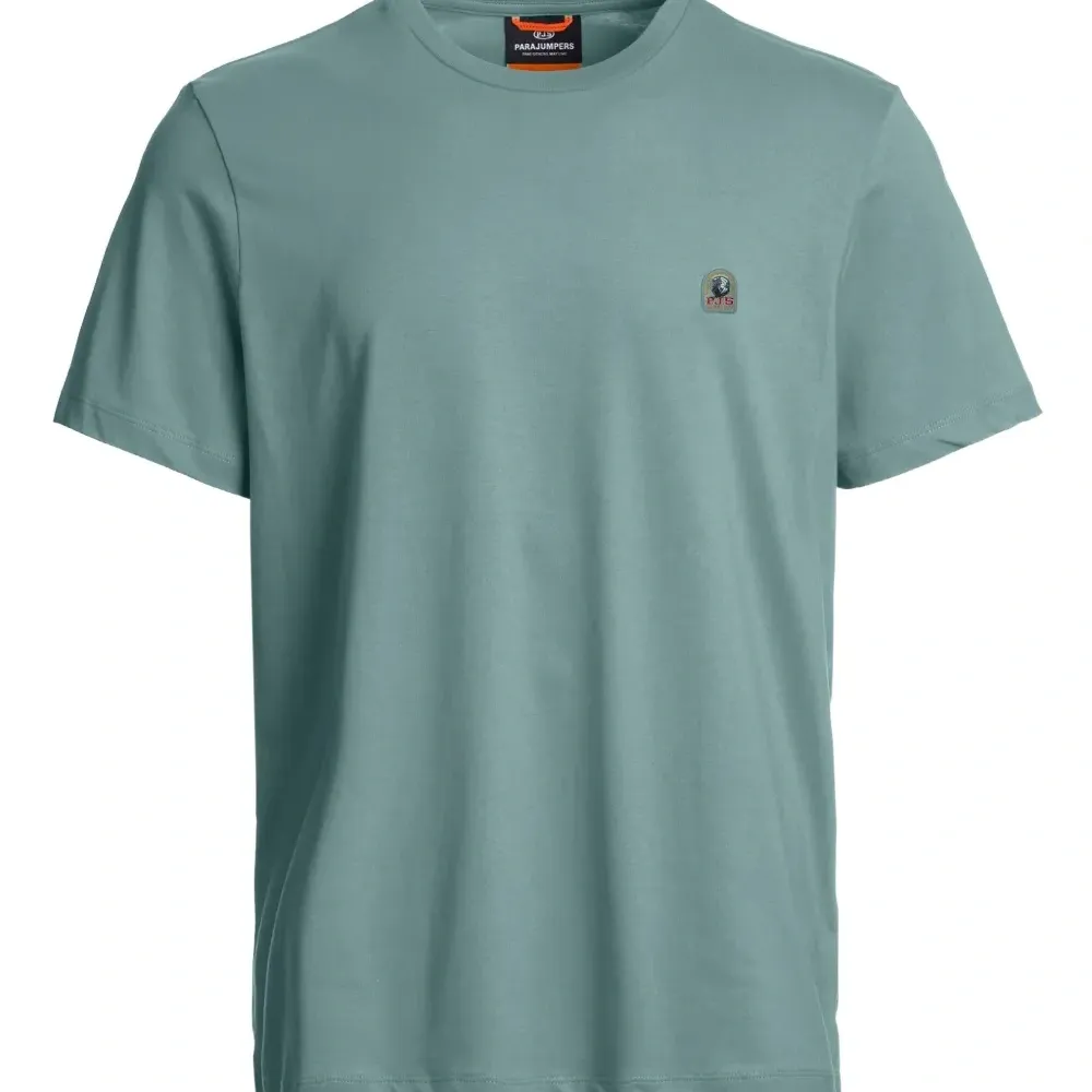 Футболка с логотипом