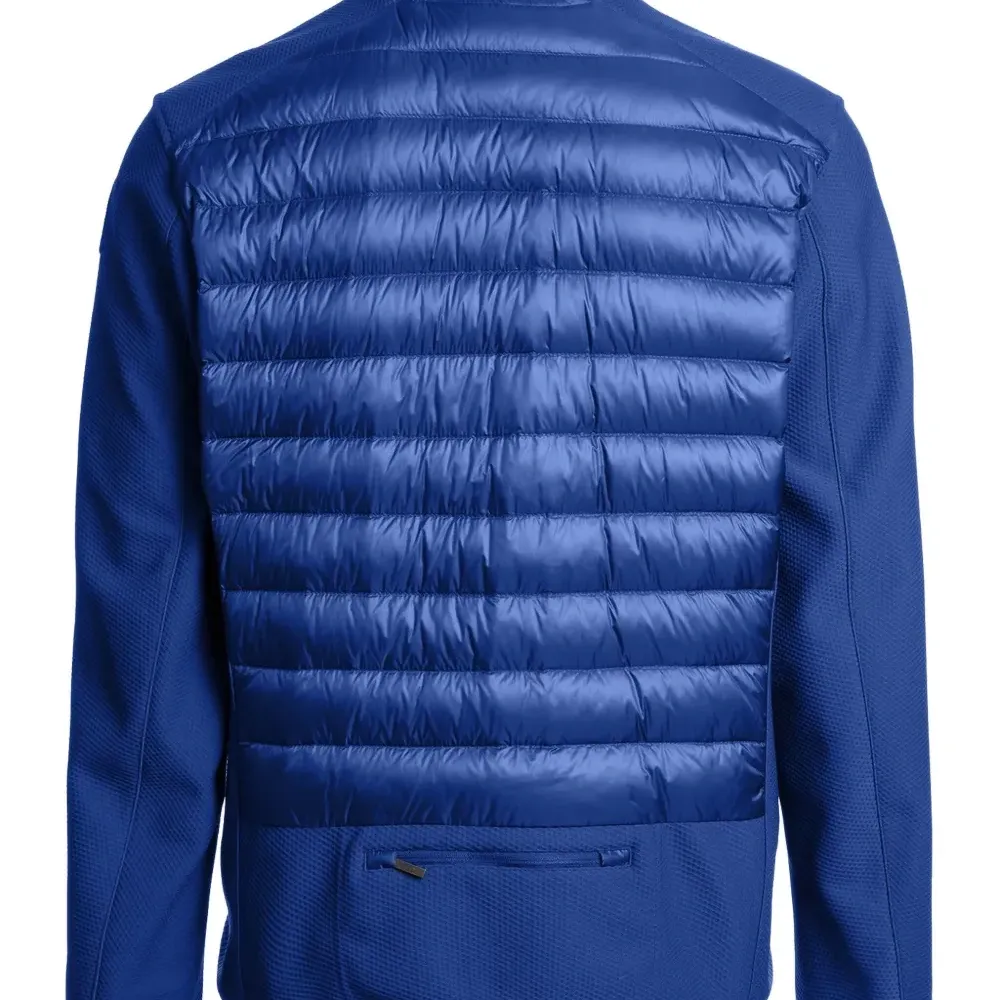 Куртка со стеганой вставкой