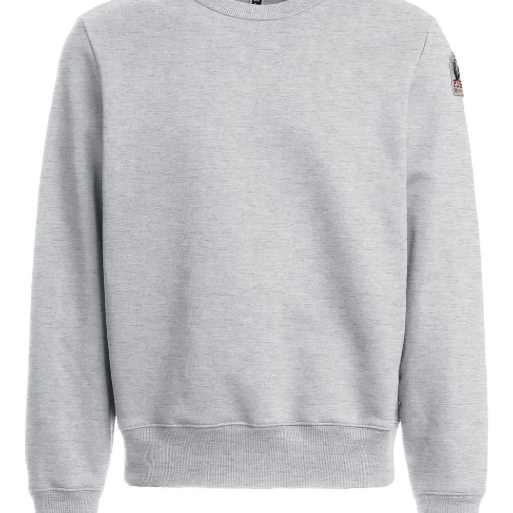 Толстовка с круглым вырезом