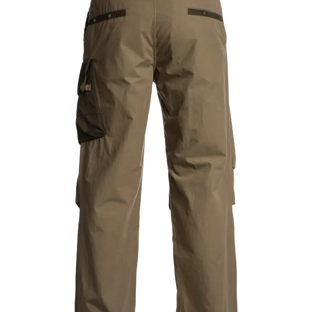 Брюки карго с карманами