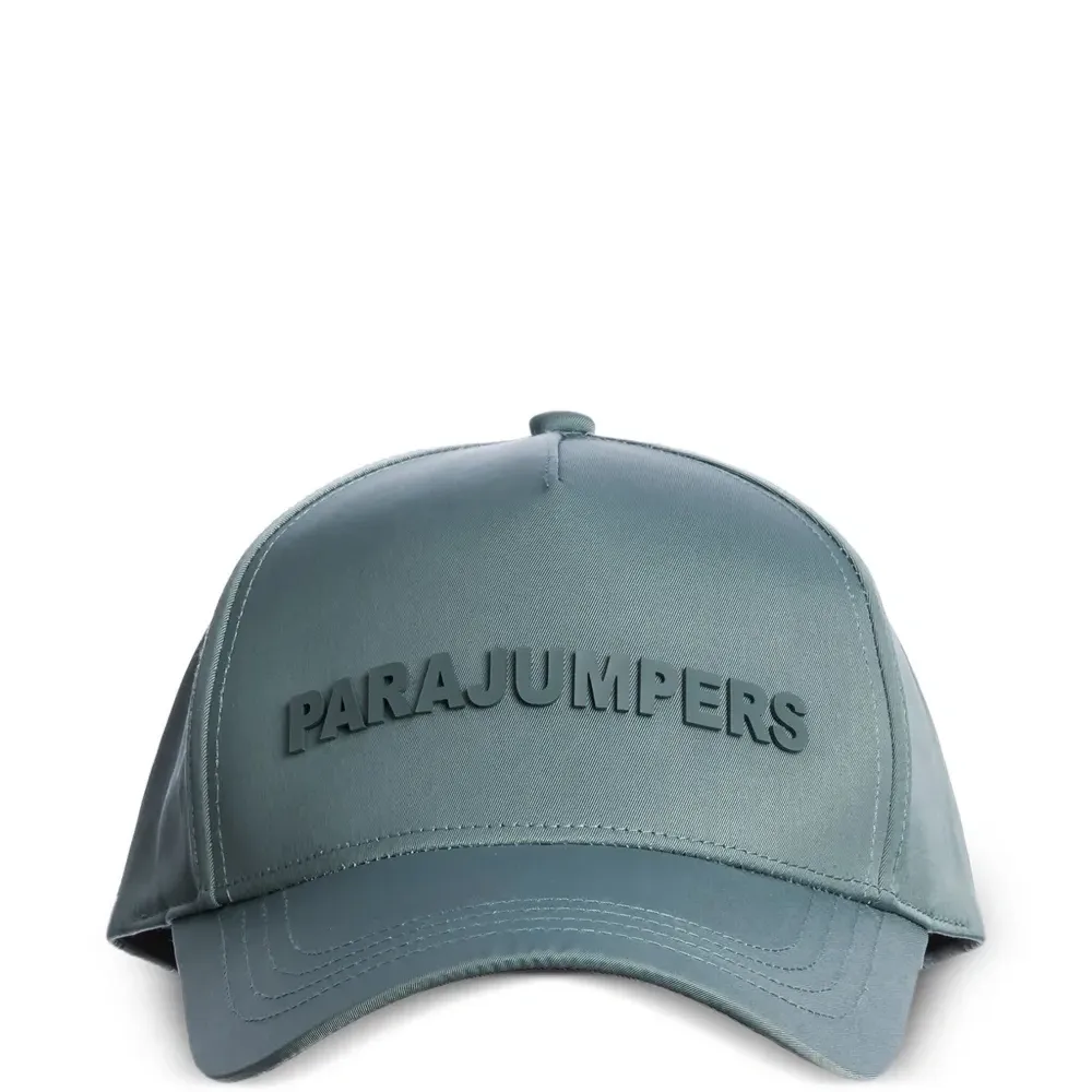 Бейсболка с логотипом