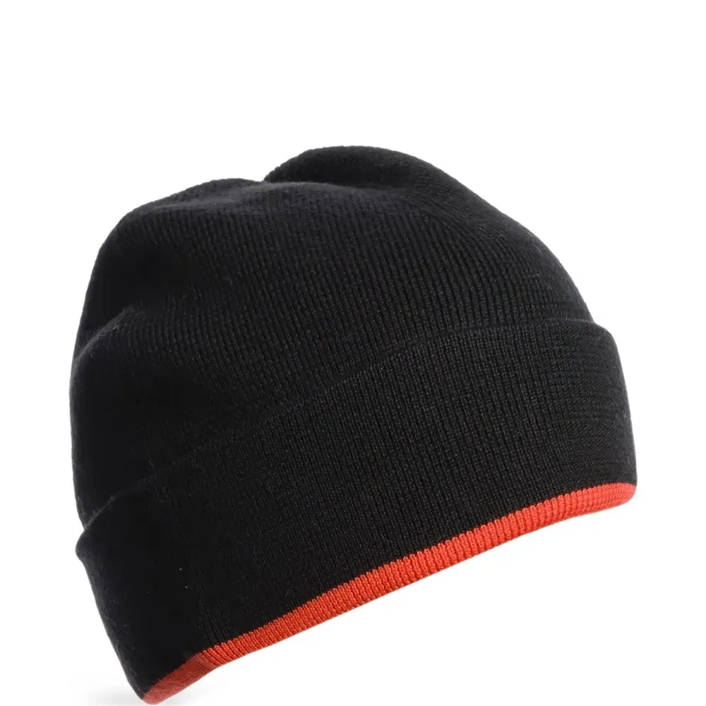 Шапка бини в рубчик