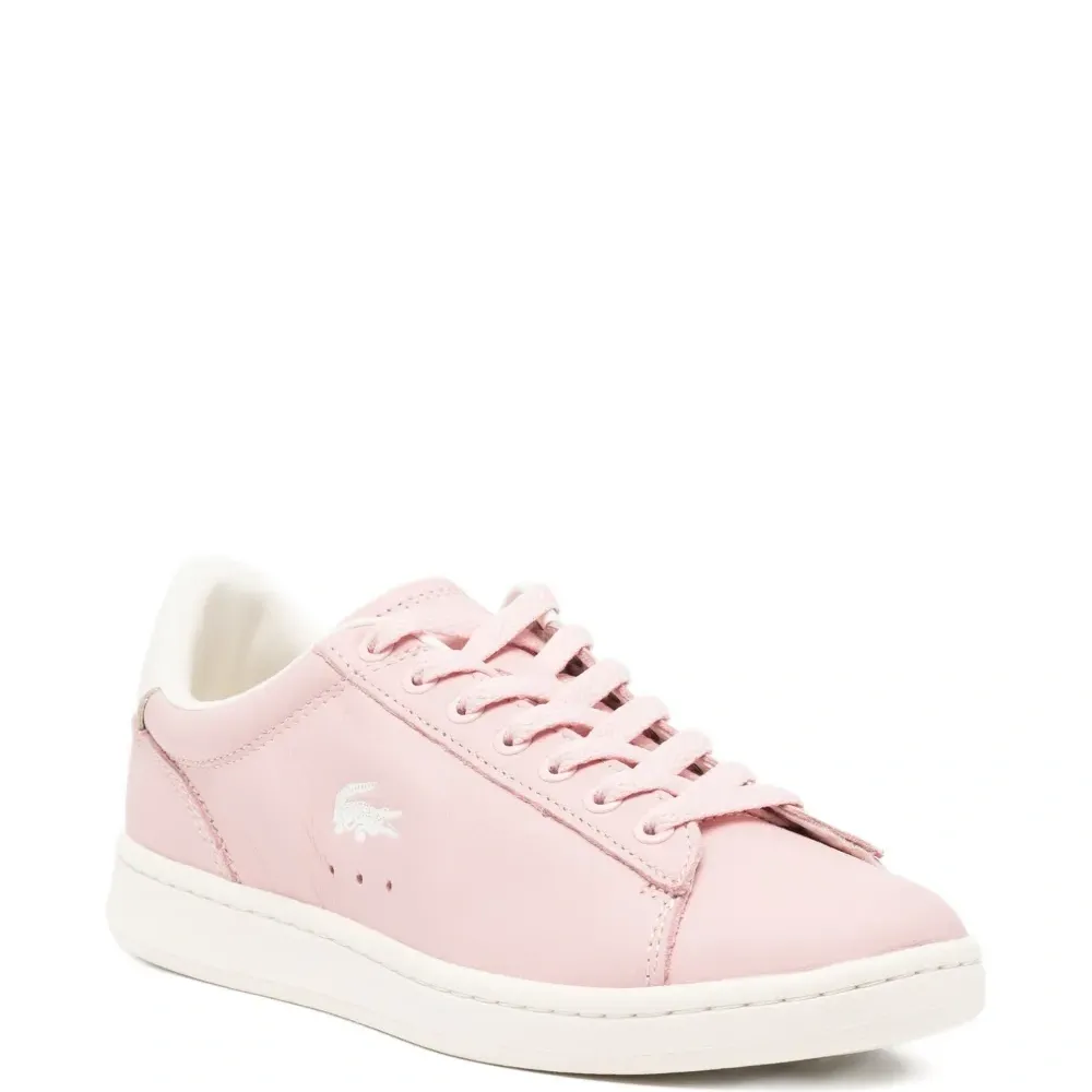 Кроссовки на шнуровке