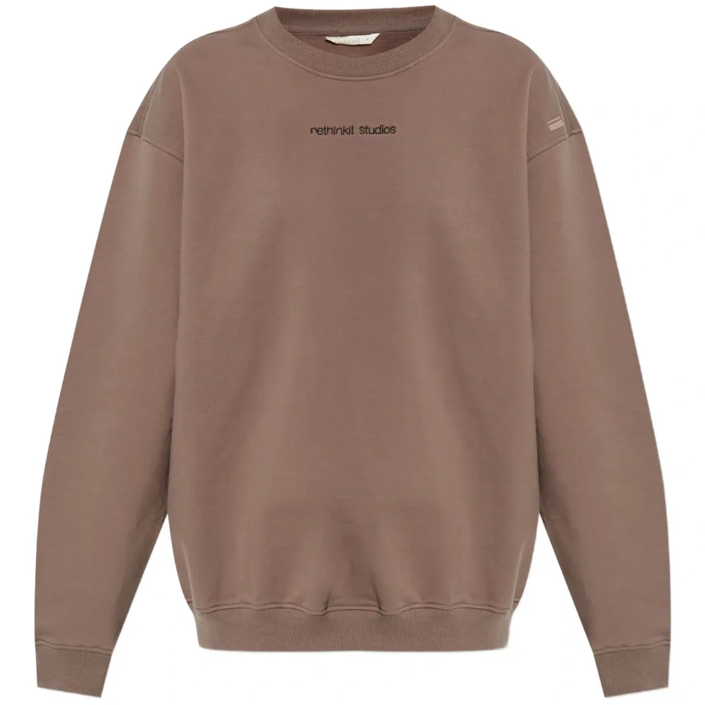 толстовка с вышитым логотипом