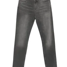 джинсы из переработанного хлопка