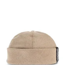 Шапка бини с нашивкой-логотипом