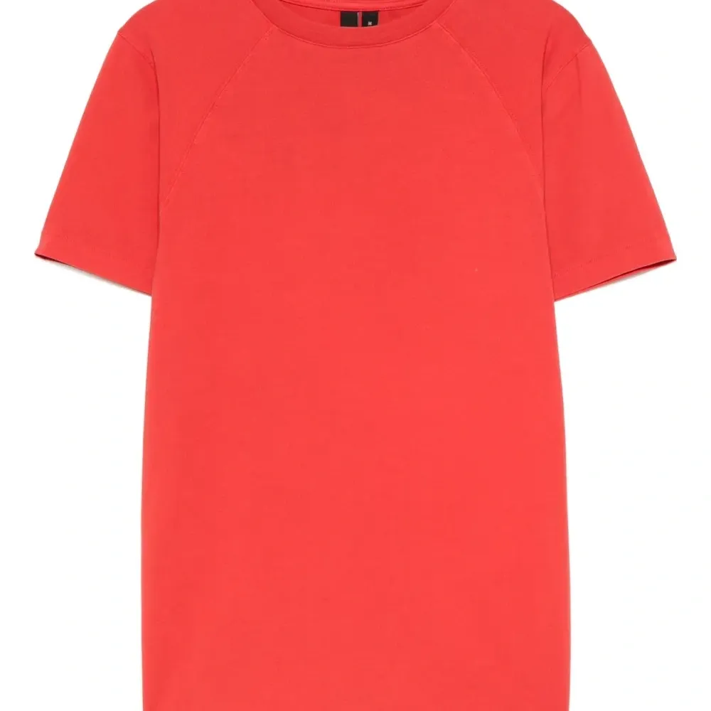 Футболка с рукавами реглан