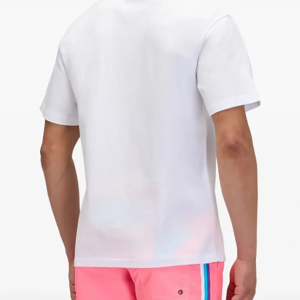 футболка с вышивкой из коллаборации с Pelo Foundation