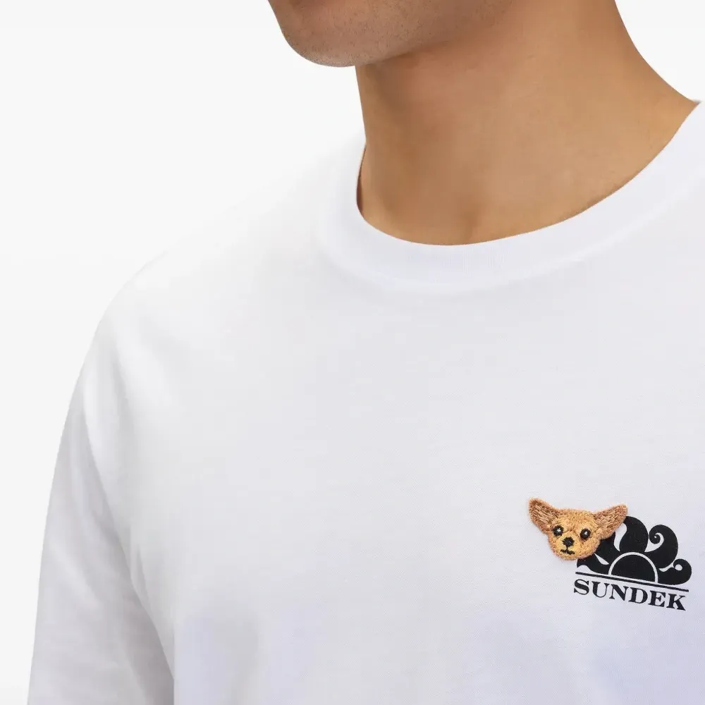 футболка с вышивкой из коллаборации с Pelo Foundation