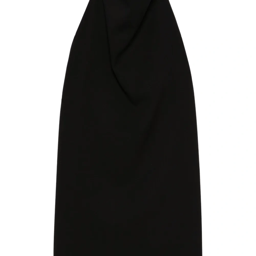 Блузка с вырезом халтер