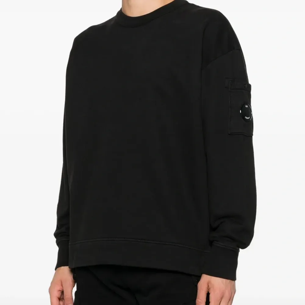 Толстовка с карманами