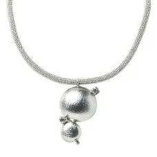 Колье с подвеской