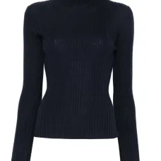 свитер в рубчик с высоким воротником