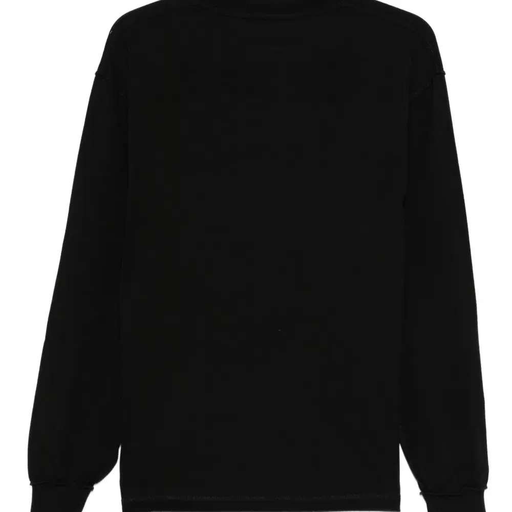 футболка с длинными рукавами и карманом