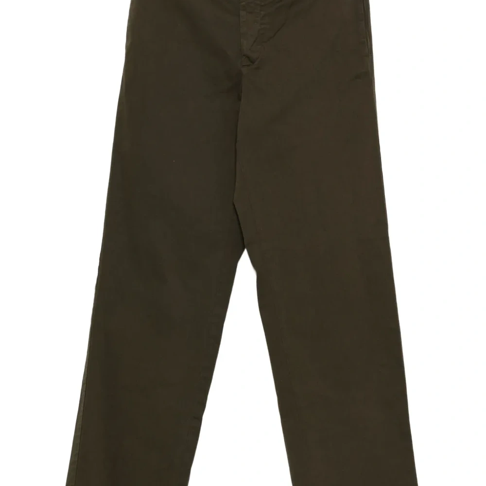 брюки на пуговицах