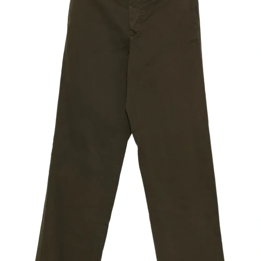 брюки на пуговицах