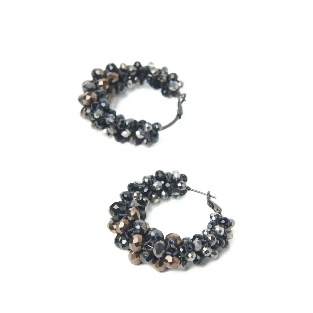 Серьги-кольца с бусинами Серьги-кольца с бусинами