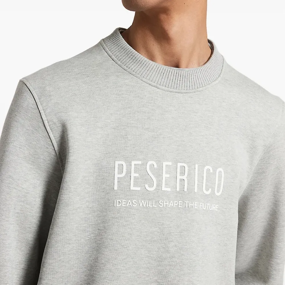 Толстовка с вышитым логотипом