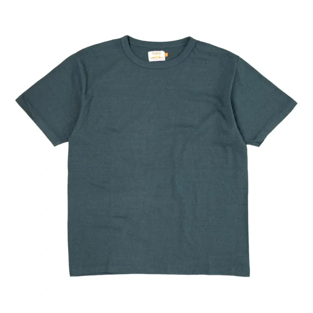 футболка с круглым вырезом