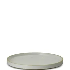 Круглая фарфоровая тарелка Круглая фарфоровая тарелка