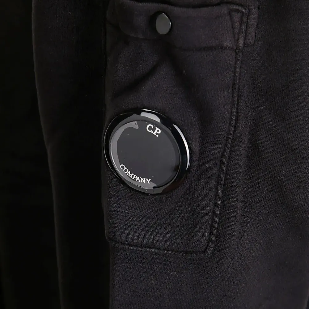 худи с накладным карманом