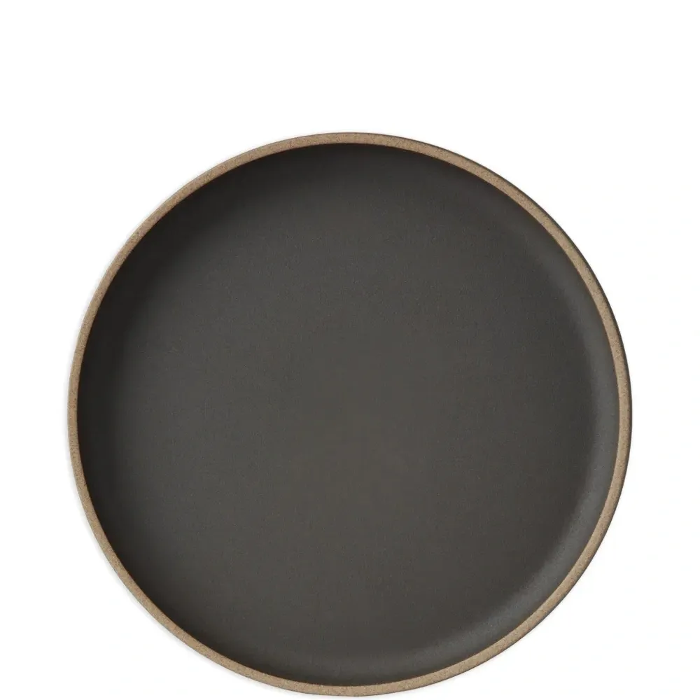 Круглая фарфоровая тарелка