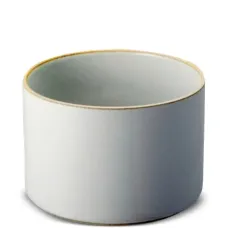 Керамический горшок для цветов Керамический горшок для цветов