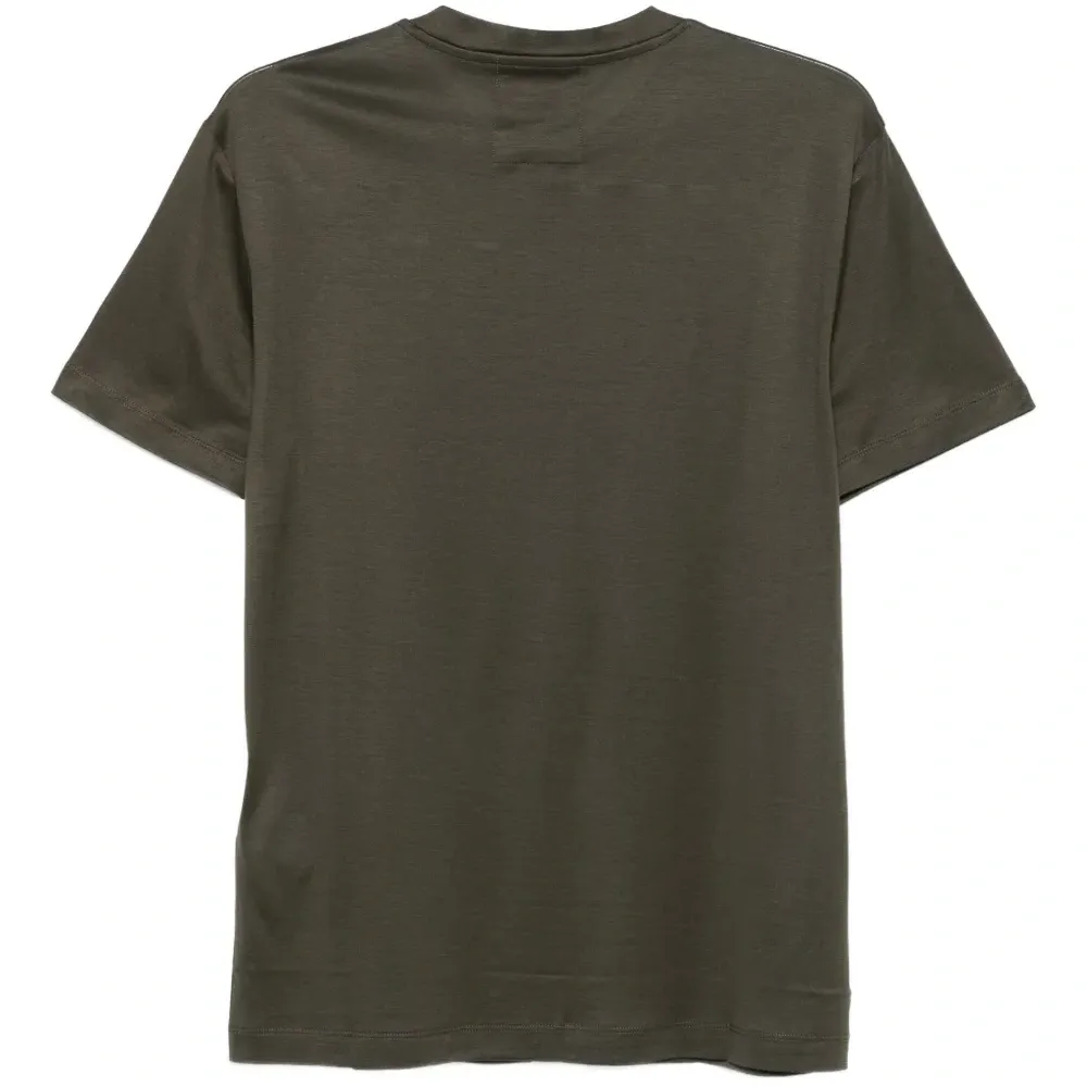 футболка с вышитым логотипом футболка с вышитым логотипом