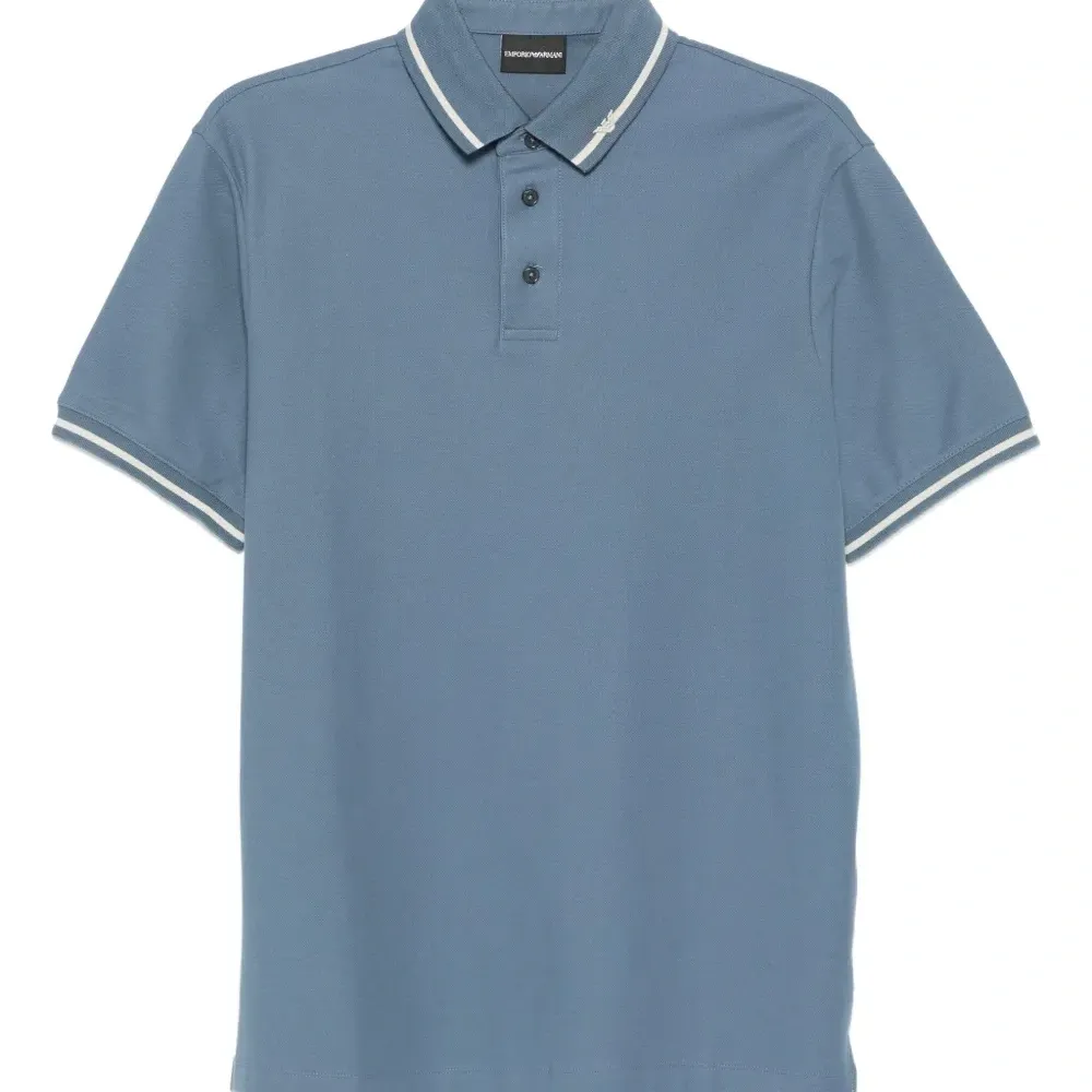 рубашка поло с контрастными полосками на воротнике