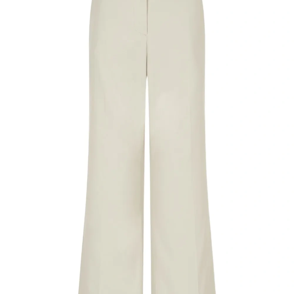 брюки строгого кроя