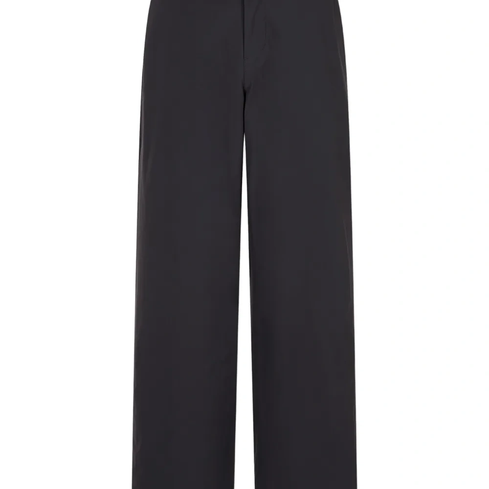 брюки с пряжкой