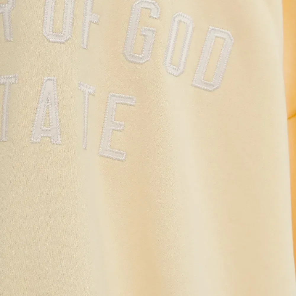 Худи с вышитым логотипом