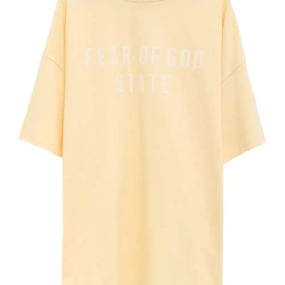 Футболка с логотипом