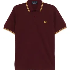 рубашка поло с вышитым логотипом