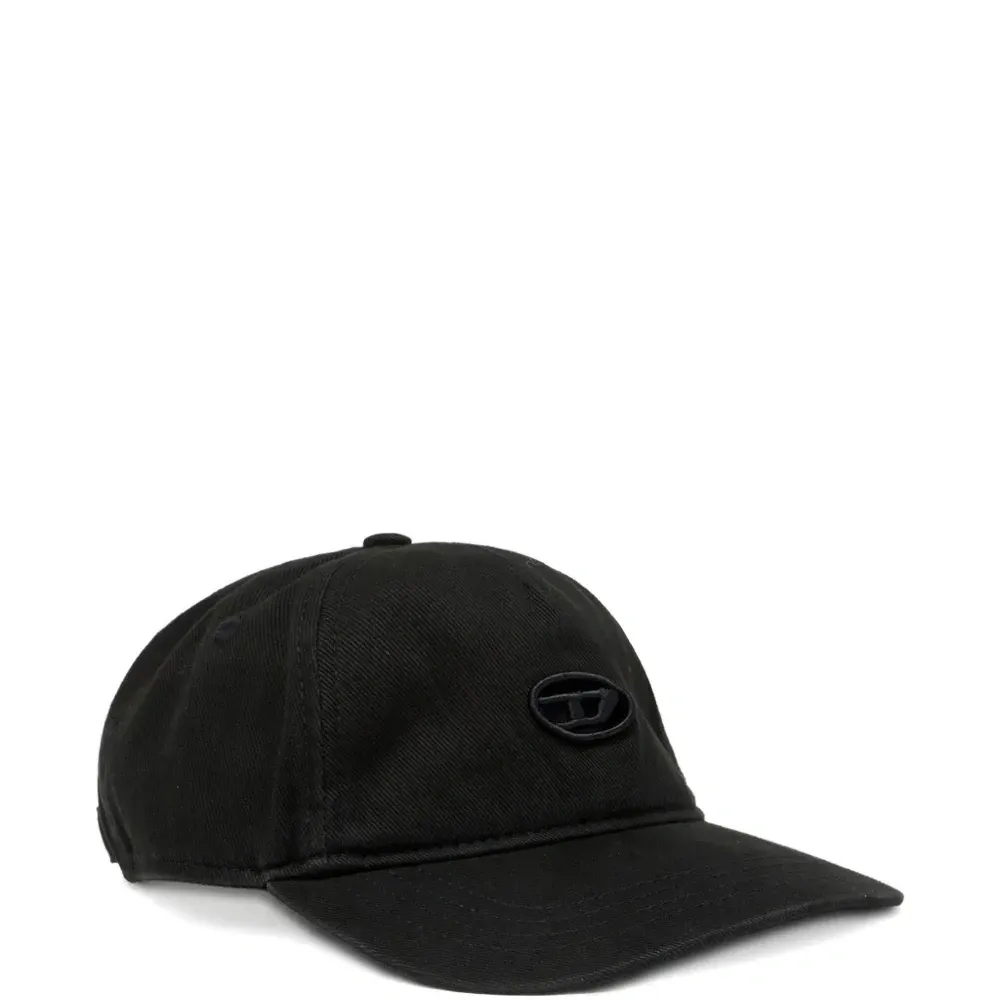 бейсболка с вышитым логотипом