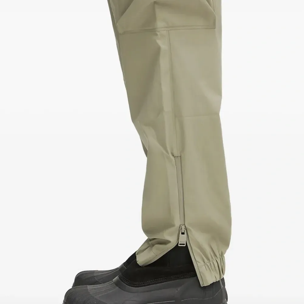 брюки карго с карманом на молнии брюки карго с карманом на молнии