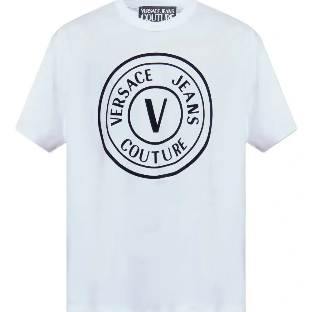 Футболка с логотипом