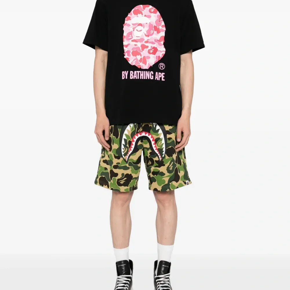 футболка с графичным принтом