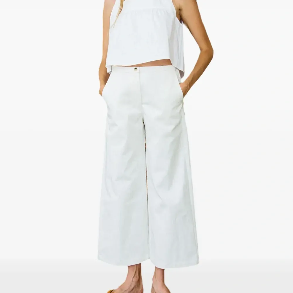 Топ Emilia с квадратным вырезом Топ Emilia с квадратным вырезом