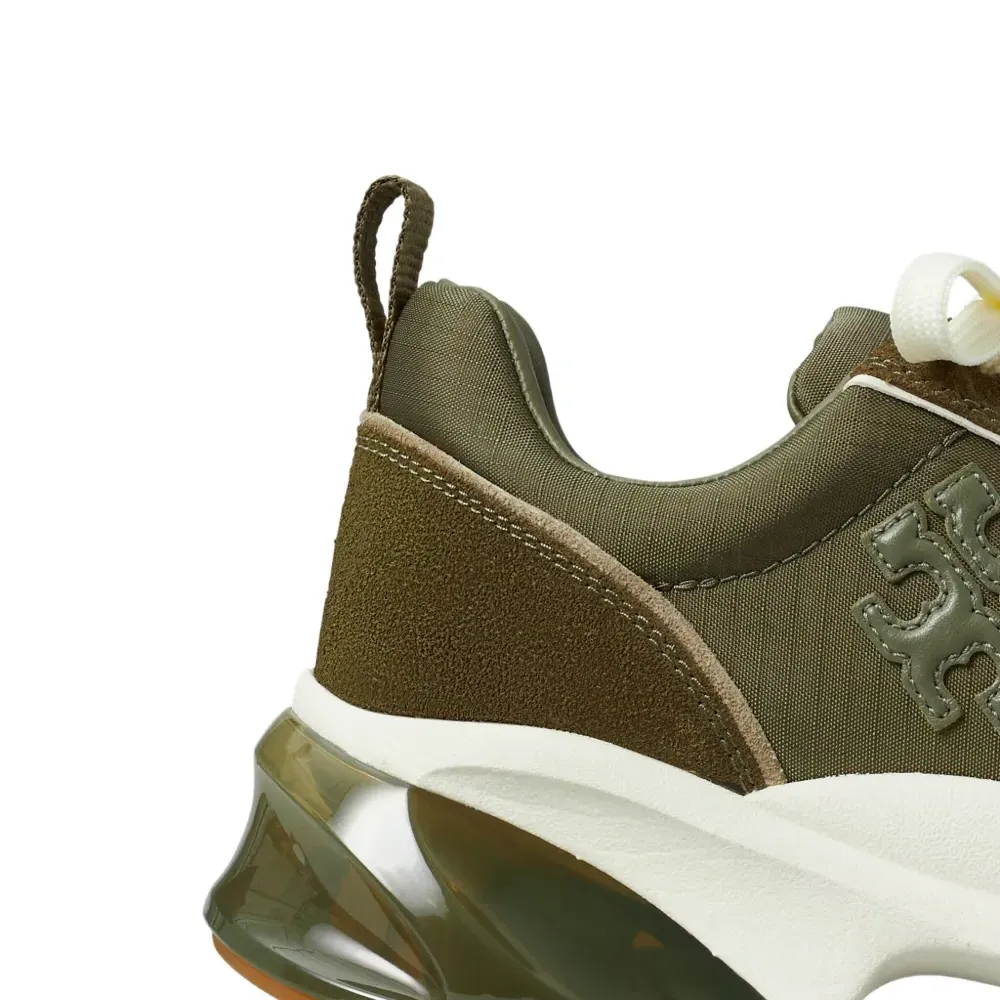 кеды с нашивкой-логотипом