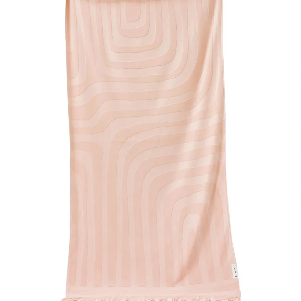 Полотенце с бахромой